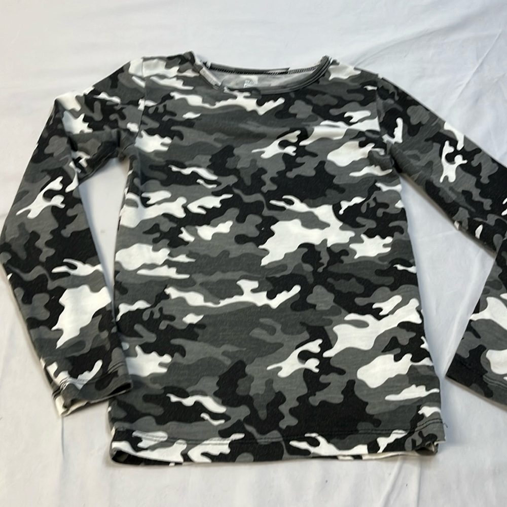 32 degrees Heat gear thermal long underwear top, size 5